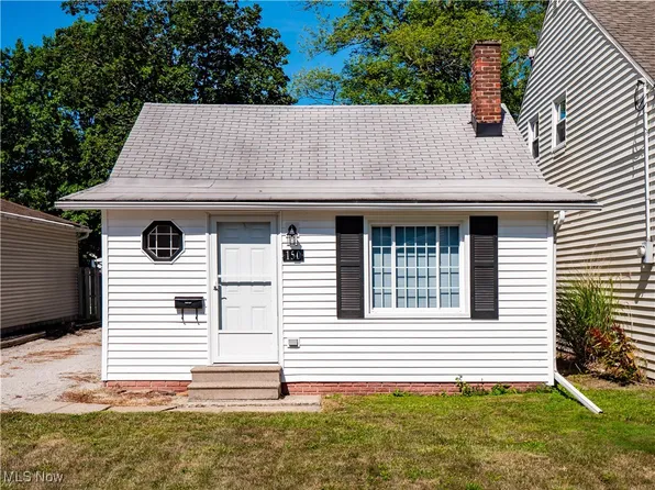 150 Vineyard Rd, Avon Lake, OH 44012