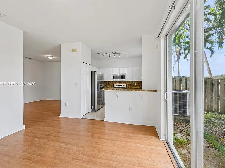 8188 NW 108th Pl #- — Photo 12