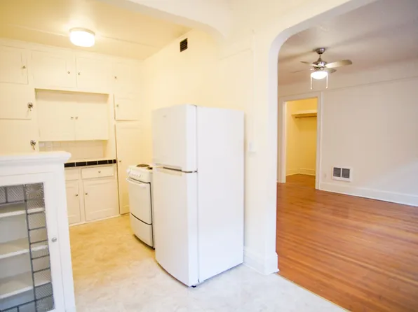 1944 NW Johnson St APT 204, Portland, OR 97209
