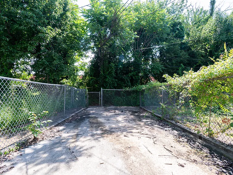 2639 Boone St — Photo 23