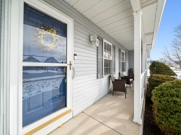 606 Effie Dr, Earlville, IL 60518