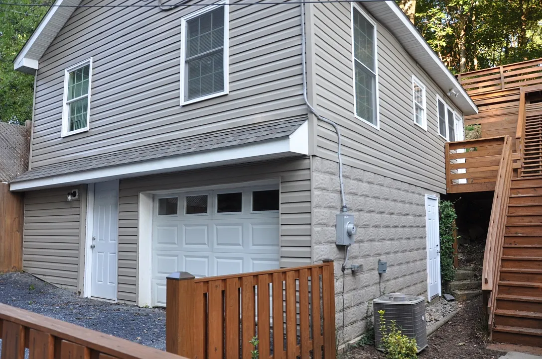 3523 S Mountain Rd — Photo 1