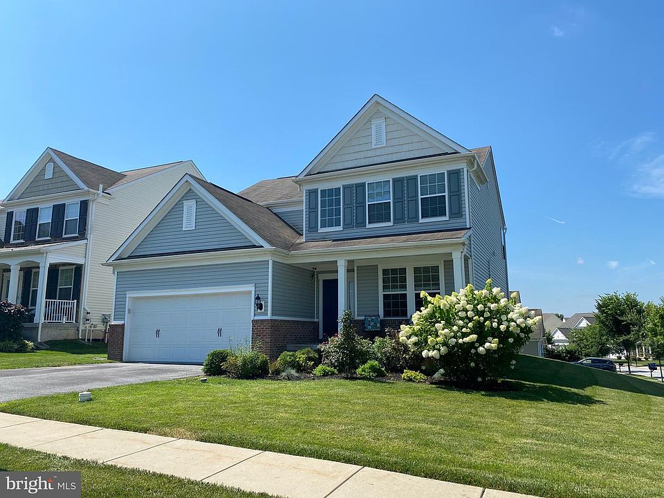 1st image of 614 Empire Dr