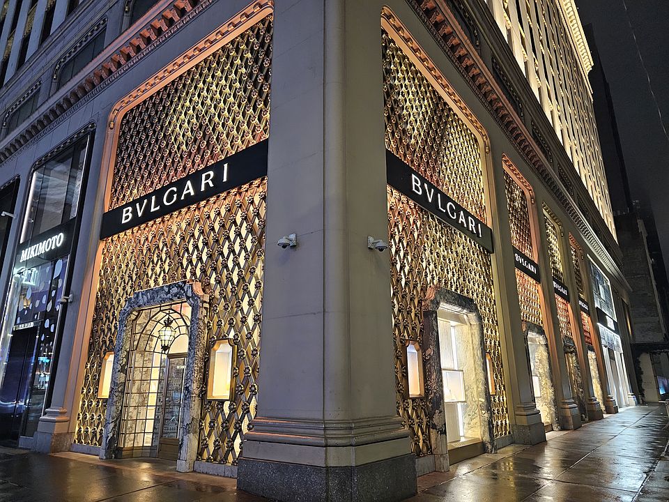 1st image of 200 W 58th St #Pha