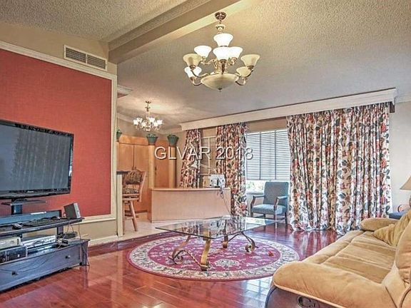 2nd image of 5244 Annie Oakley Dr