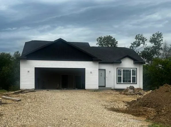 624 Lakeview Ave, Merrimac, WI 53561