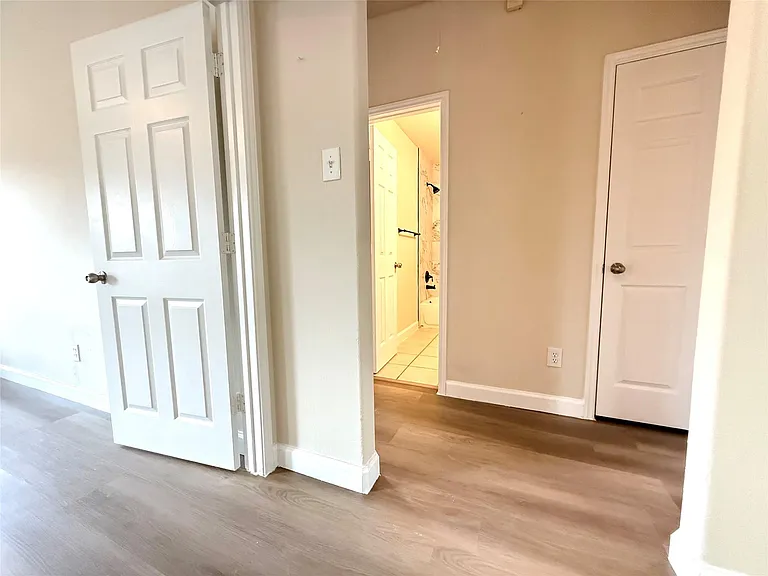 26430 Richwood Oaks Dr — Photo 18