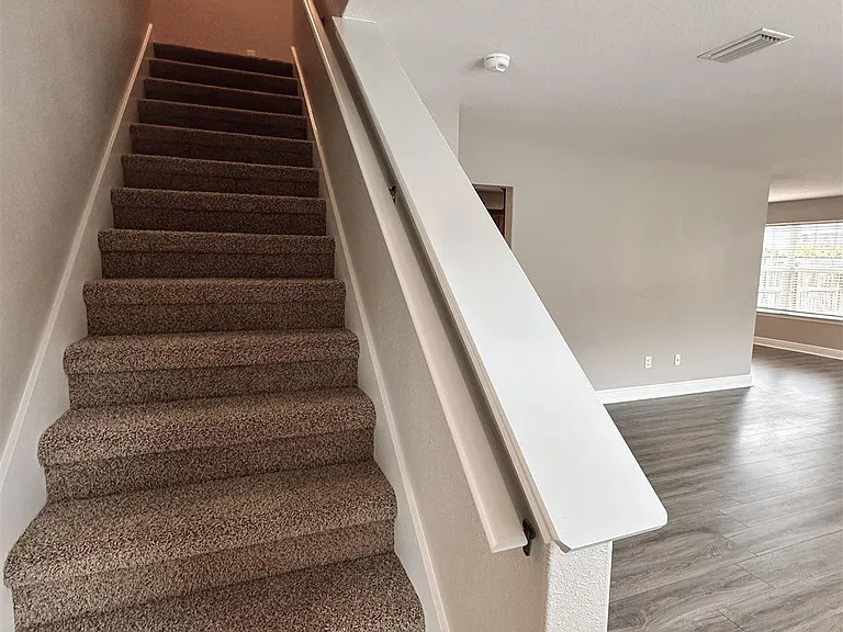 3889 Weatherstone Cir — Photo 8