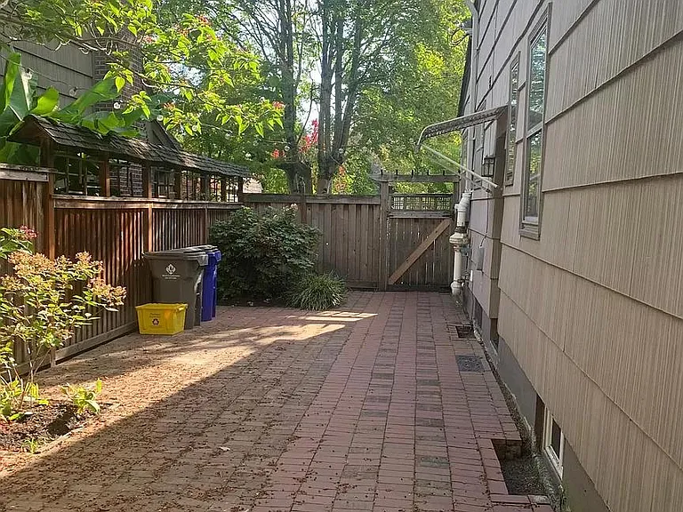 6029 NE 26th Ave — Photo 35