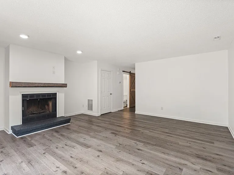 5018 Marigold Way — Photo 10