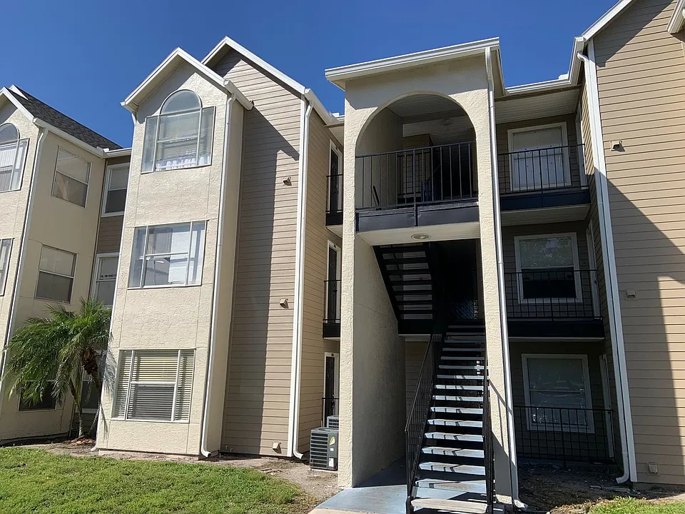 4752 Walden Cir #715