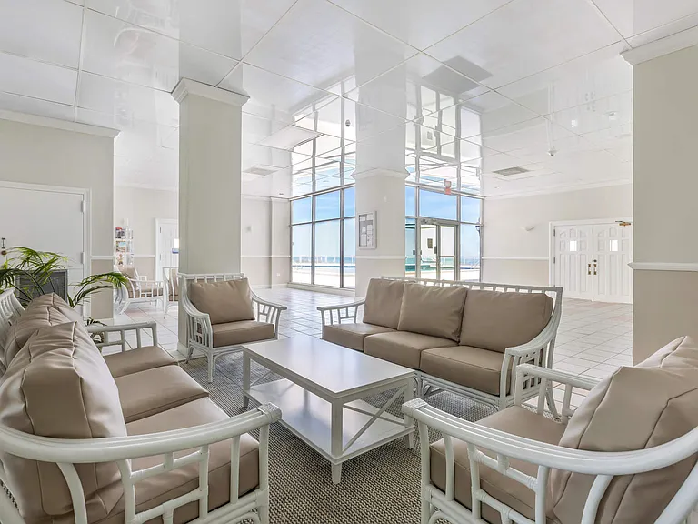 7135 Collins Ave — Photo 13