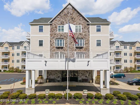 8 Wall Street APT 130, Clifton Park, NY 12065