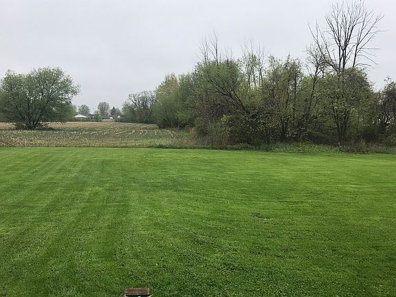 3rd image of 609 Birchwood Dr