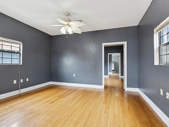 2nd image of 3629 Delachaise St