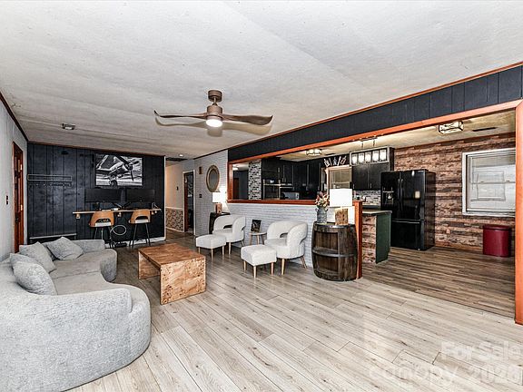 5th image of 4500 Matthews Mint Hill Rd