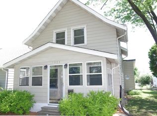 1921 3rd St SW, Cedar Rapids, IA 52404