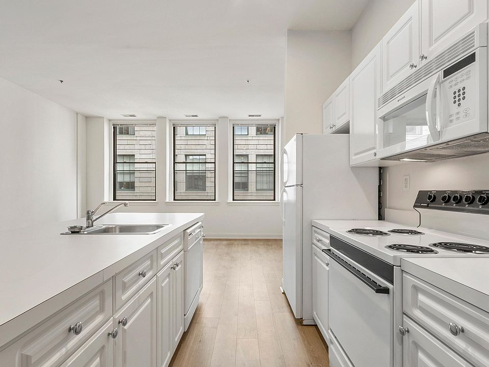 1st image of 1300-10 Chestnut St #506