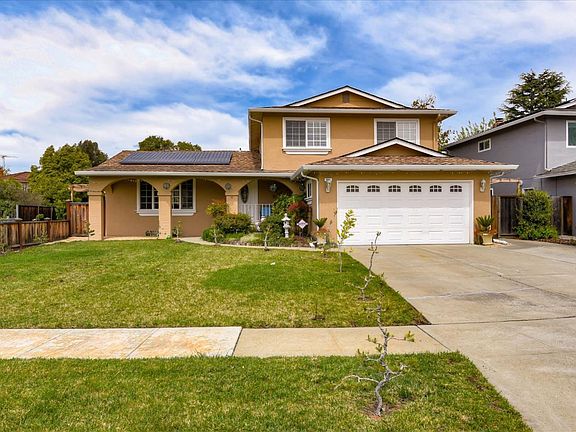 2nd image of 821 San Carlos Ct