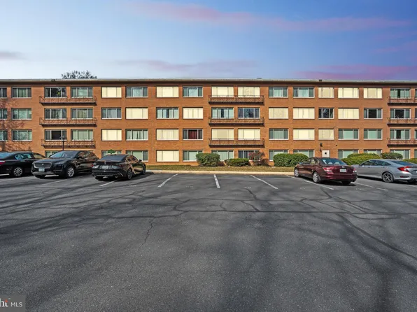 10570 Main St APT 322, Fairfax, VA 22030