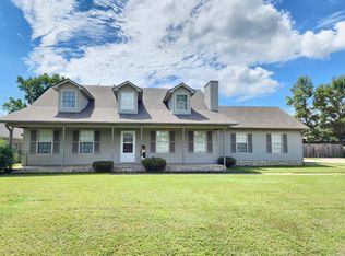 108 Meadows Ln, Beebe, AR 72012