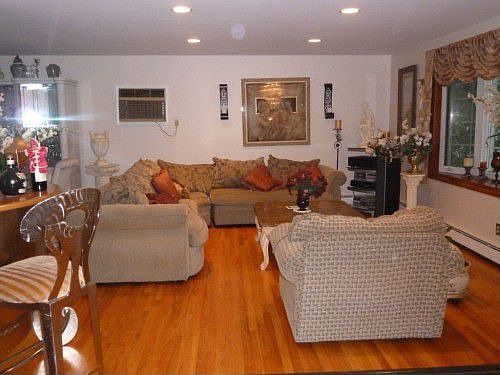 2nd image of 7 Iroquois Trl