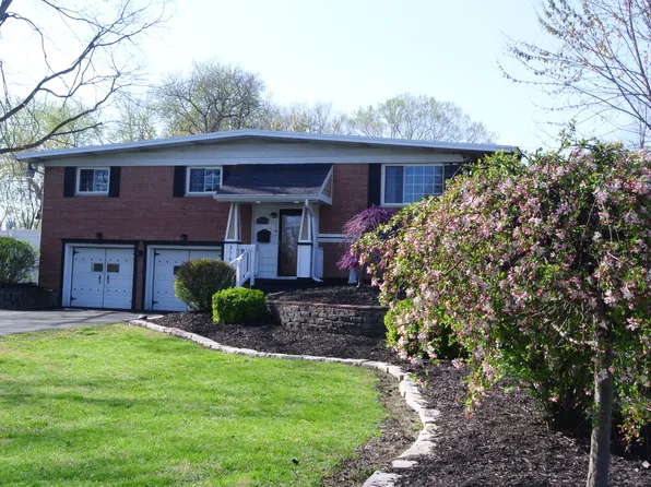 3790 E Pleasant Run Parkway North Dr, Indianapolis, IN 46201