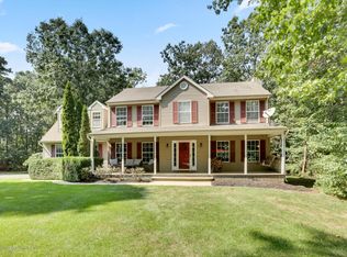 2 Teakwood Ct, Cream Ridge, NJ 08514