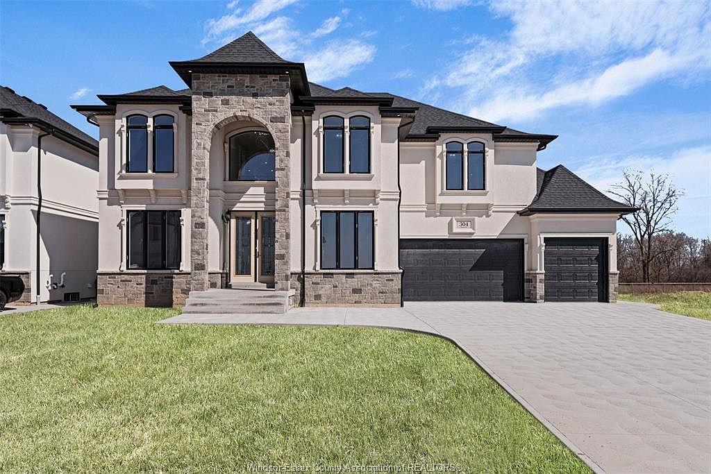 322 Benson Ct