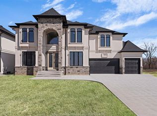 322 Benson Ct, Amherstburg, ON N9V0G7