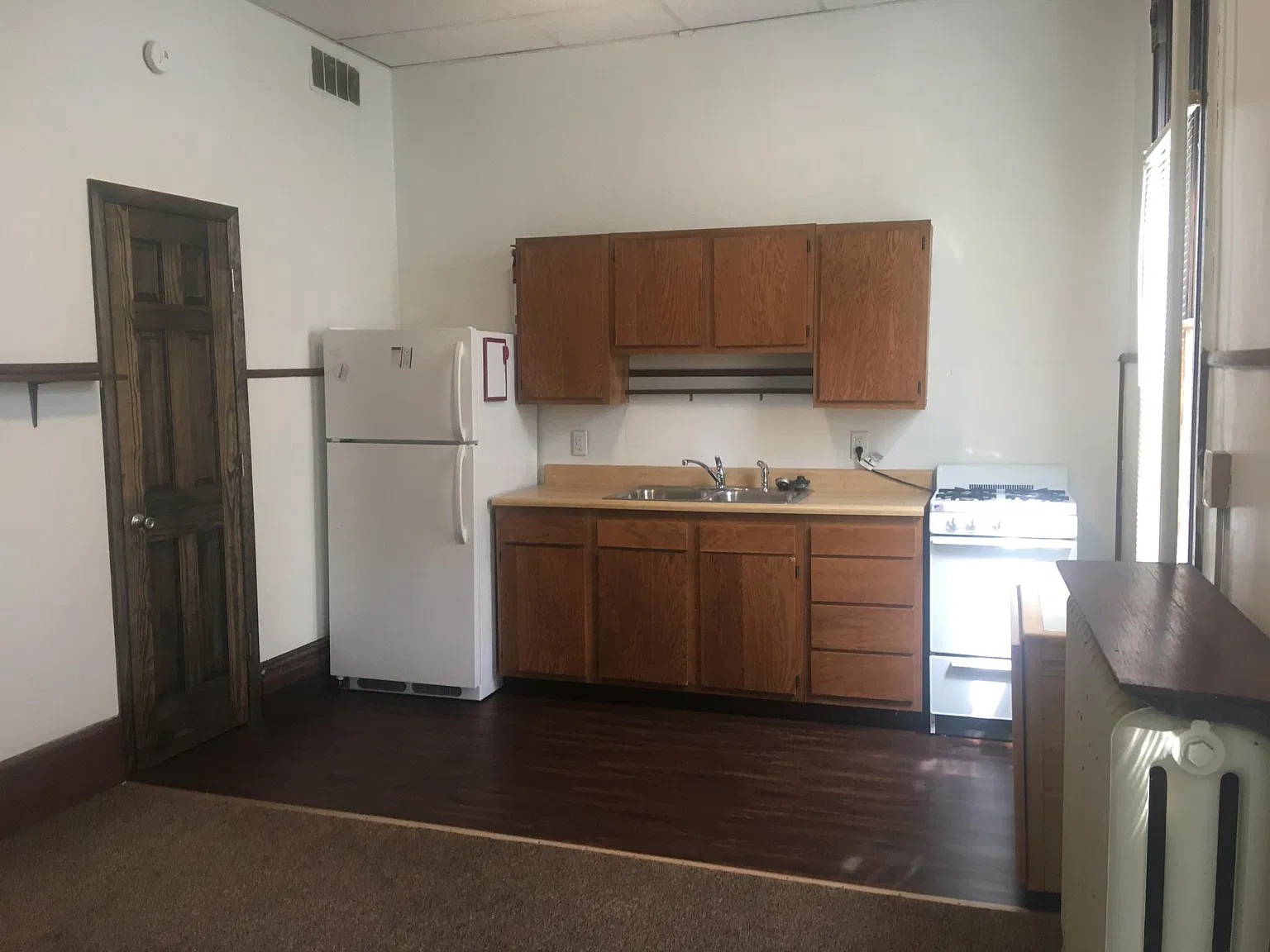 Studio, 450 sqft, $765 — Photo 3