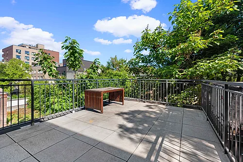 675 Lafayette Ave #3 Photo 1