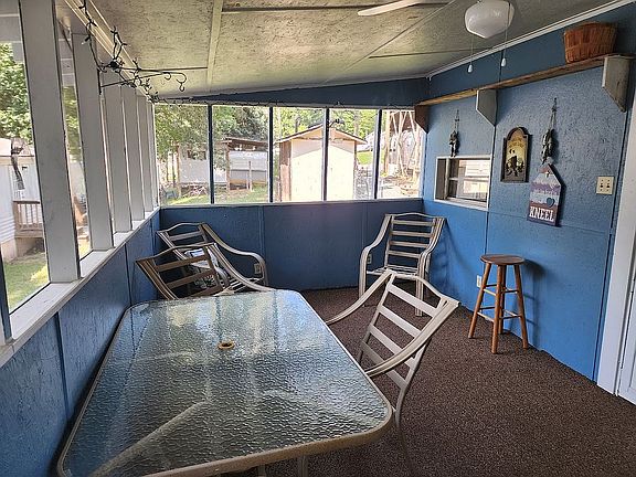 4th image of 806 Lakeview Dr