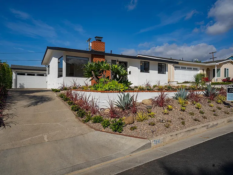 174 W Avenida Cornelio — Photo 1