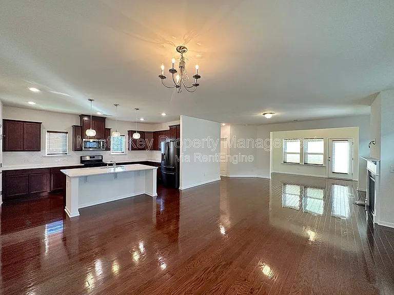 205 Azalea View Way — Photo 2