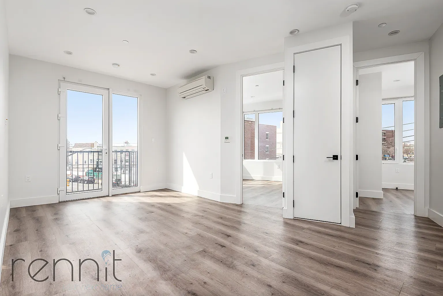 125 Kings Hwy — Photo 1