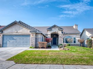7694 N Paula Ave, Fresno, CA