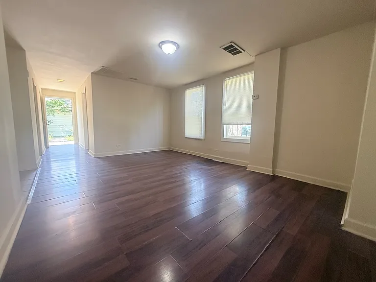 3000 S Kedvale 1st Floor Rear Chicago Blvd — Photo 7