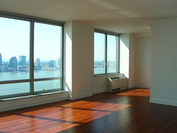 3rd image of 30 Little West St #25F