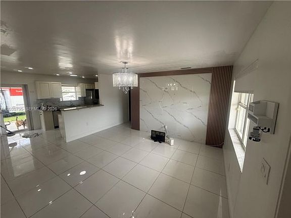 4th image of 28501 SW 147th Ct