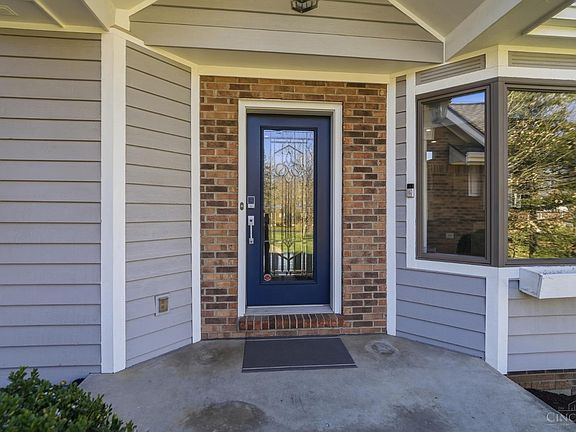 3rd image of 3727 Hanley Rd