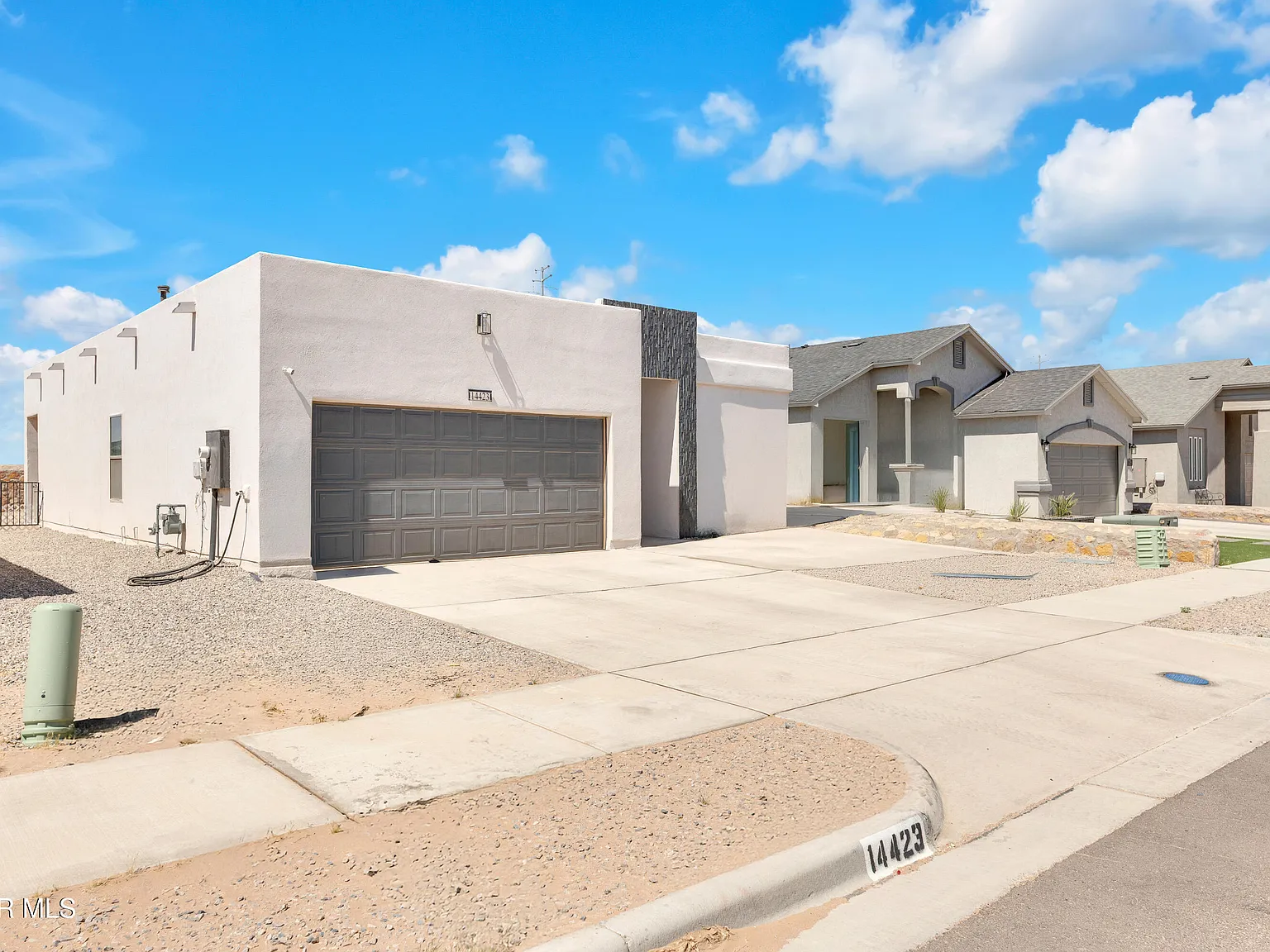 4 bed, 2.0 bath, 1339 sqft, $1,780 — Photo 3