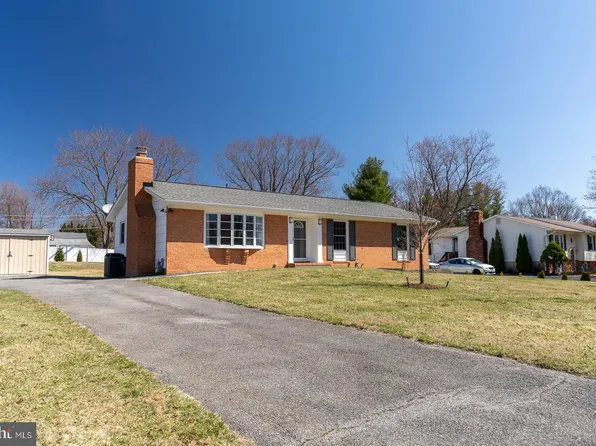 10546 Martellini Dr, Laurel, MD 20723