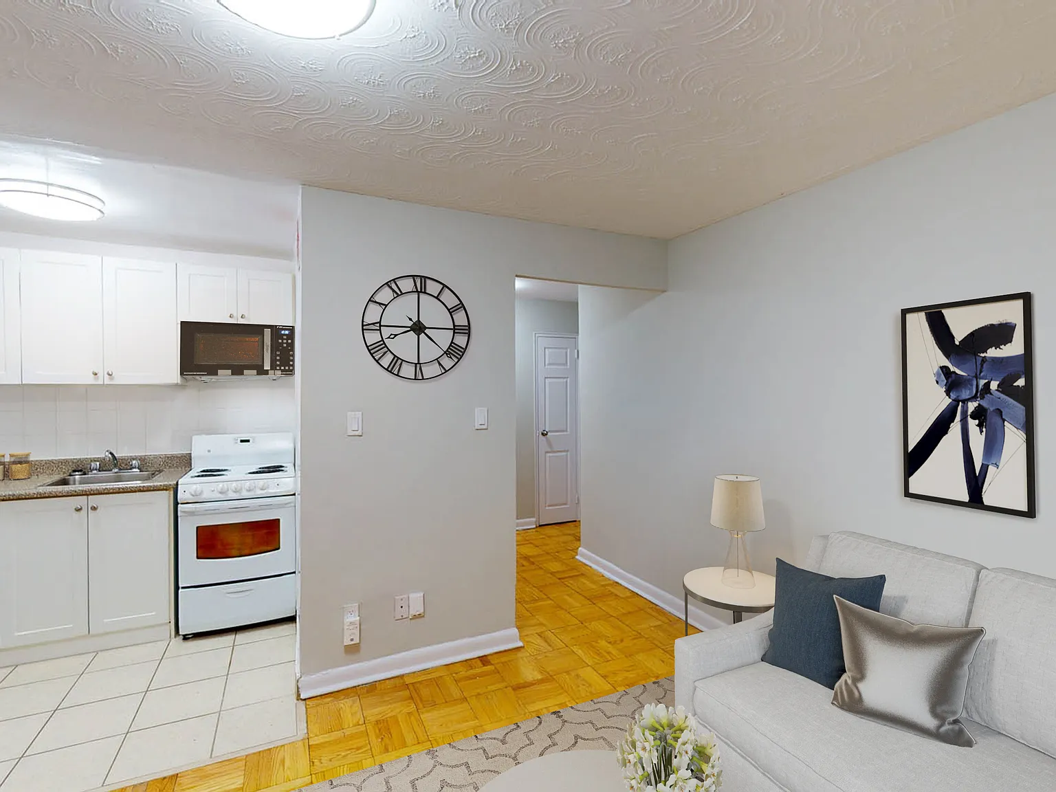 700 Kingston Rd. — Photo 1