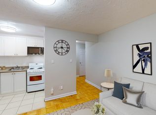 700 Kingston Rd #111, Toronto, ON M4E1R4