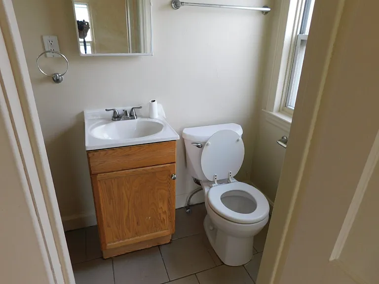 838 Howard St #3 — Photo 3