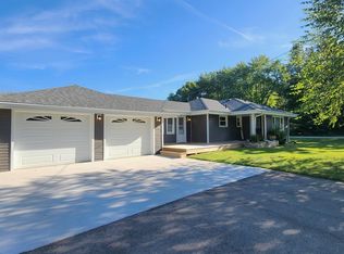 5798 North St, Roscoe, IL 61073