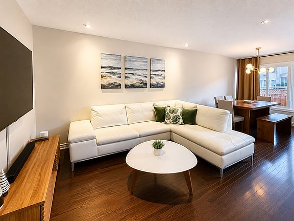 4th image of 264 Trailsedge Way