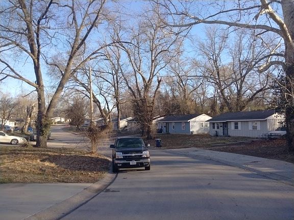 4th image of 4024 Oakley Ave