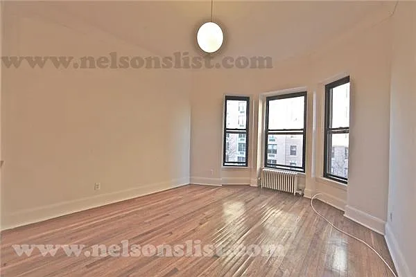 Rented by R New York | media 3